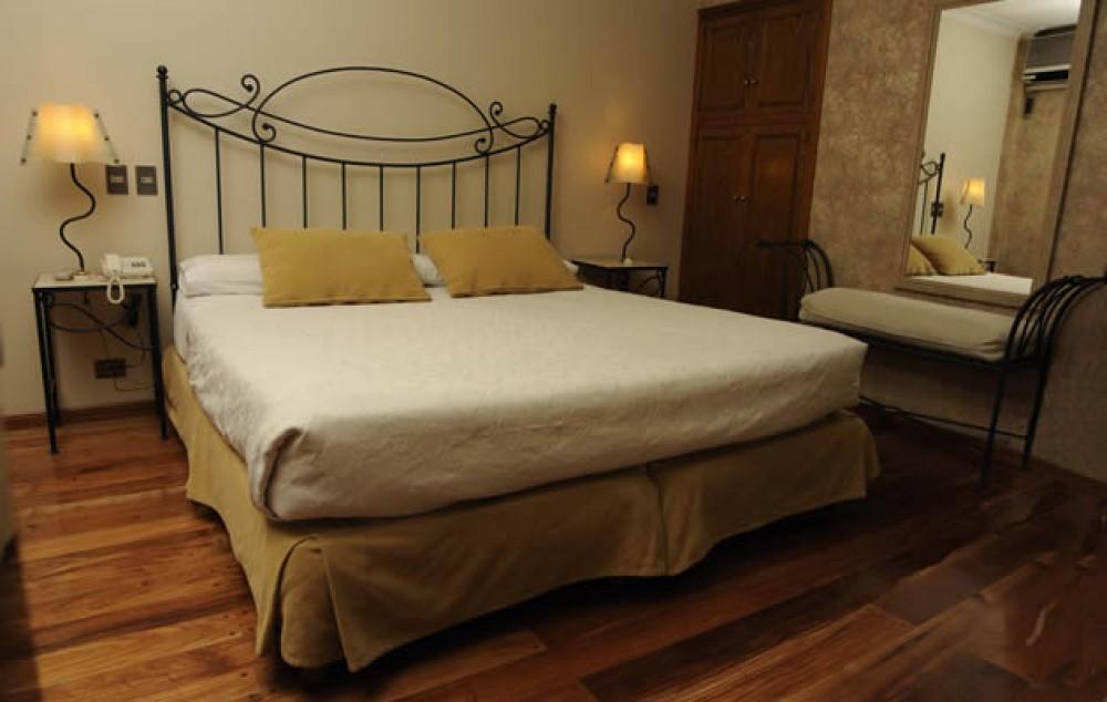 Hotel Reina Victoria & Towers 4*