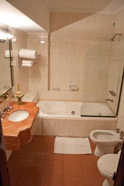 Hotel Reina Victoria & Towers 4*