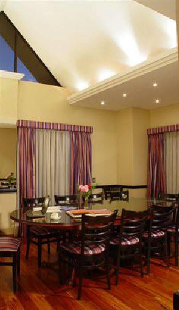 Hotel Reina Victoria & Towers 4*